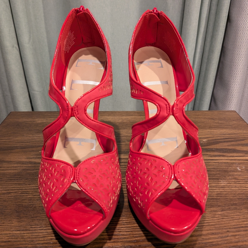Elegant Peach Colored Women's Heels